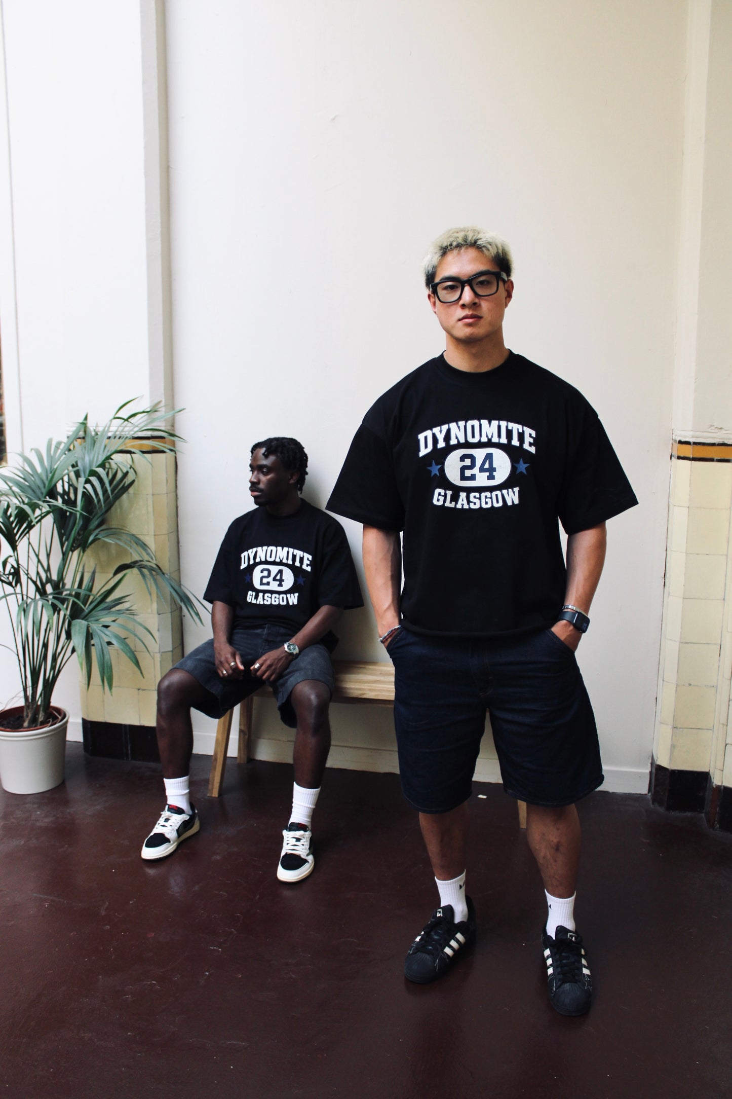 D24 GLA TEE - BLACK